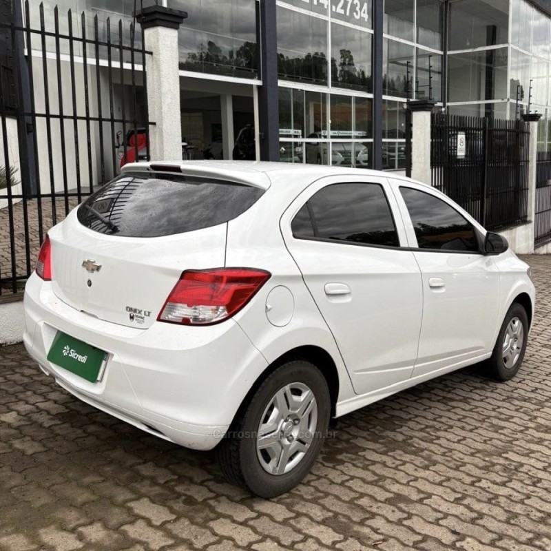 ONIX 1.0 LT 12V FLEX 4P MANUAL - 2016 - CAXIAS DO SUL