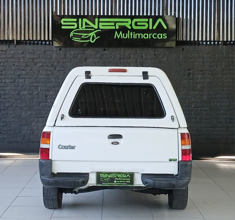 COURIER 1.6 MPI XL 8V GASOLINA 2P MANUAL - 2012 - CAXIAS DO SUL