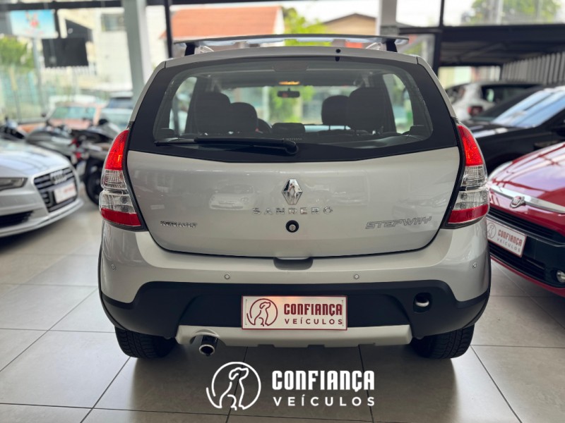 SANDERO 1.6 STEPWAY 8V FLEX 4P MANUAL - 2014 - BENTO GONçALVES
