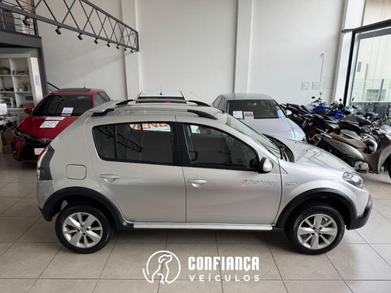 SANDERO 1.6 STEPWAY 8V FLEX 4P MANUAL - 2014 - BENTO GONçALVES