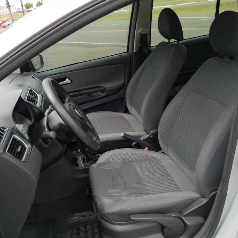 FOX 1.0 MI PLUS 8V FLEX 4P MANUAL - 2011 - FARROUPILHA