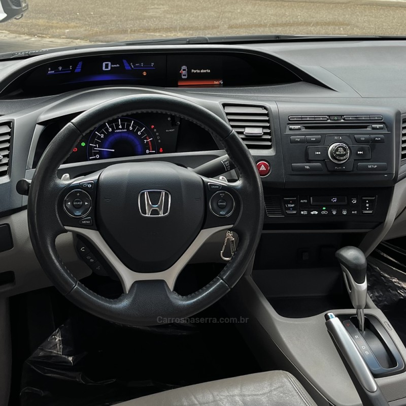 CIVIC 2.0 LXR 16V FLEX 4P AUTOMÁTICO - 2016 - VACARIA