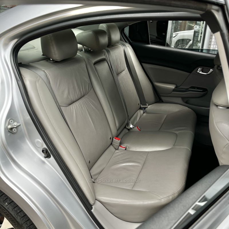 CIVIC 2.0 LXR 16V FLEX 4P AUTOMÁTICO - 2016 - VACARIA