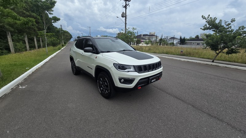 COMPASS 2.0 16V DIESEL TRAILHAWK 4X4 AUTOMÁTICO - 2019 - BENTO GONçALVES