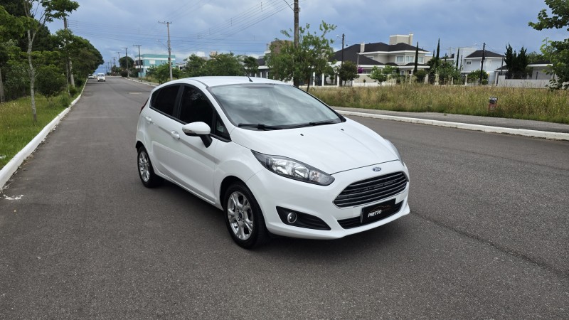 fiesta 1.6 se hatch 16v flex 4p automatico 2017 bento goncalves