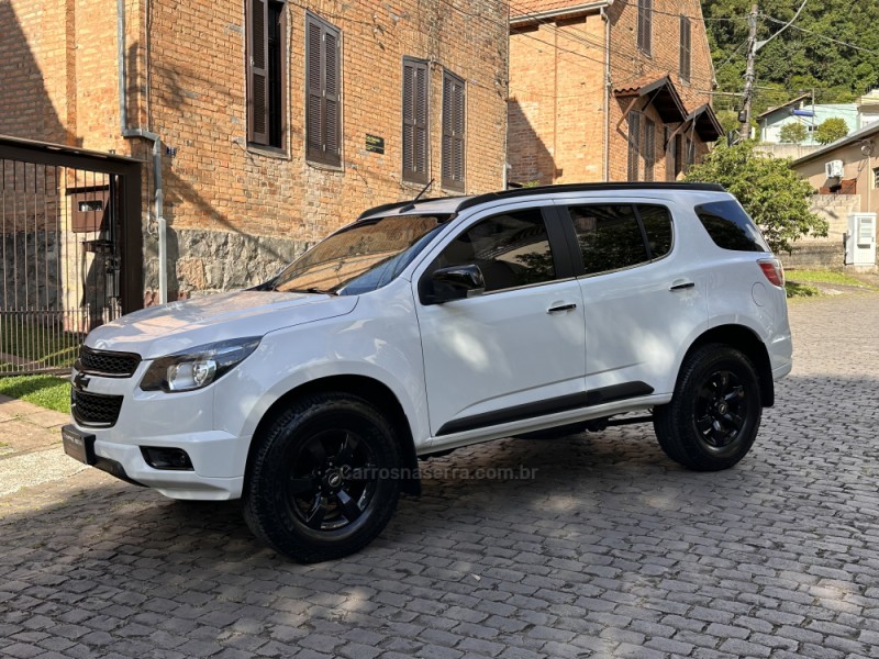 TRAILBLAZER 2.8 LTZ 4X4 16V TURBO DIESEL 4P AUTOMÁTICO - 2015 - CAXIAS DO SUL