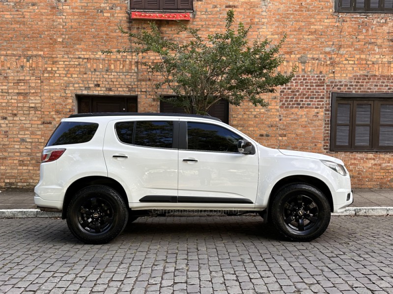 TRAILBLAZER 2.8 LTZ 4X4 16V TURBO DIESEL 4P AUTOMÁTICO - 2015 - CAXIAS DO SUL