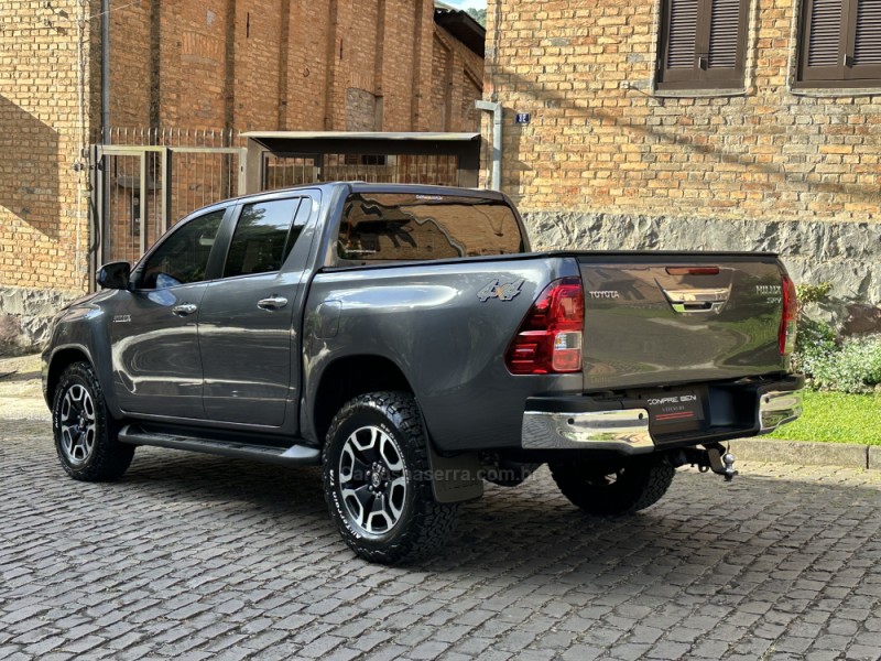 HILUX 2.8 SRV 4X4 CD 16V DIESEL 4P AUTOMÁTICO - 2022 - CAXIAS DO SUL