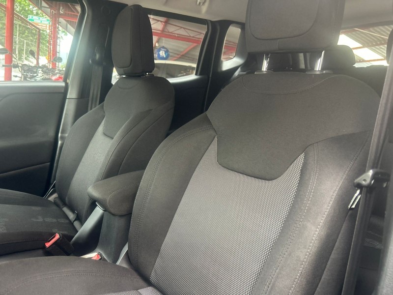 RENEGADE 1.8 16V FLEX SPORT 4P MANUAL - 2017 - TRêS COROAS