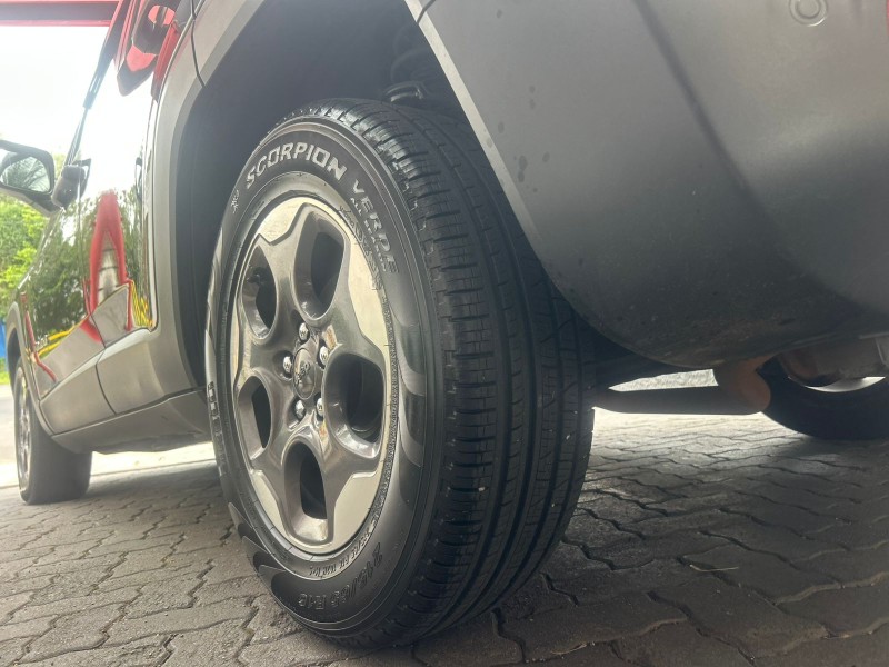 RENEGADE 1.8 16V FLEX SPORT 4P MANUAL - 2017 - TRêS COROAS