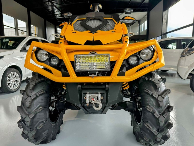 OUTLANDER 1000X MR - 2021 - TRêS COROAS