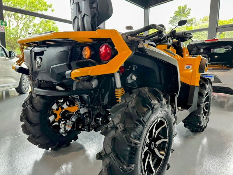 OUTLANDER 1000X MR - 2021 - TRêS COROAS