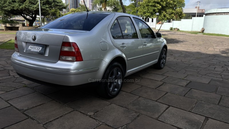 BORA 2.0 MI 8V GASOLINA 4P MANUAL - 2006 - BENTO GONçALVES