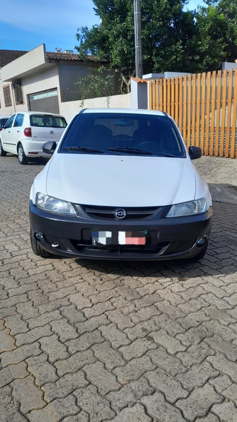 CELTA 1.0 MPFI VHC LIFE 8V GASOLINA 2P MANUAL - 2004 - ESTRELA