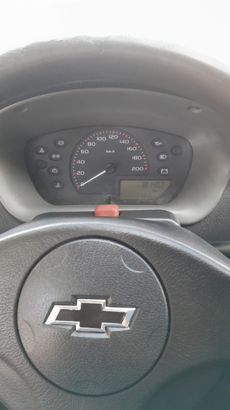 CELTA 1.0 MPFI VHC LIFE 8V GASOLINA 2P MANUAL - 2004 - ESTRELA