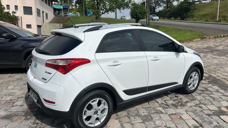 HB20X 1.6 16V PREMIUM FLEX 4P AUTOMÁTICO - 2014 - FARROUPILHA