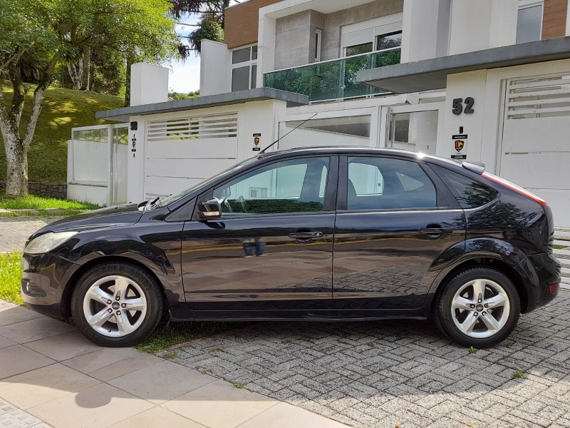 FOCUS 2.0 HC 16V FLEX 4P MANUAL - 2009 - FARROUPILHA