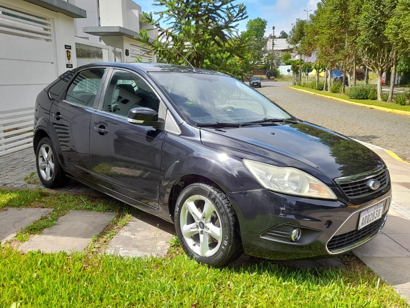 FOCUS 2.0 HC 16V FLEX 4P MANUAL - 2009 - FARROUPILHA
