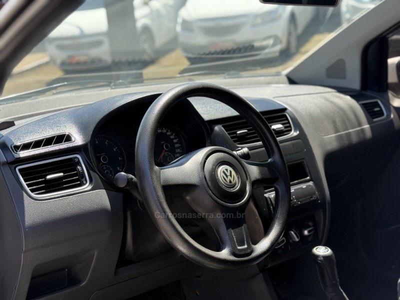 FOX 1.6 MI 8V FLEX 4P MANUAL - 2011 - PAROBé