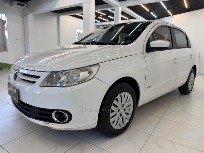 VOYAGE 1.0 MI TRENDLINE 8V FLEX 4P MANUAL - 2011 - BOM RETIRO DO SUL