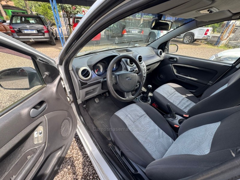 FIESTA 1.0 MPI 8V GASOLINA 4P MANUAL - 2008 - IGREJINHA