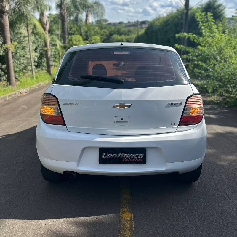 AGILE 1.4 MPFI LT 8V FLEX 4P MANUAL - 2011 - CAMPO BOM