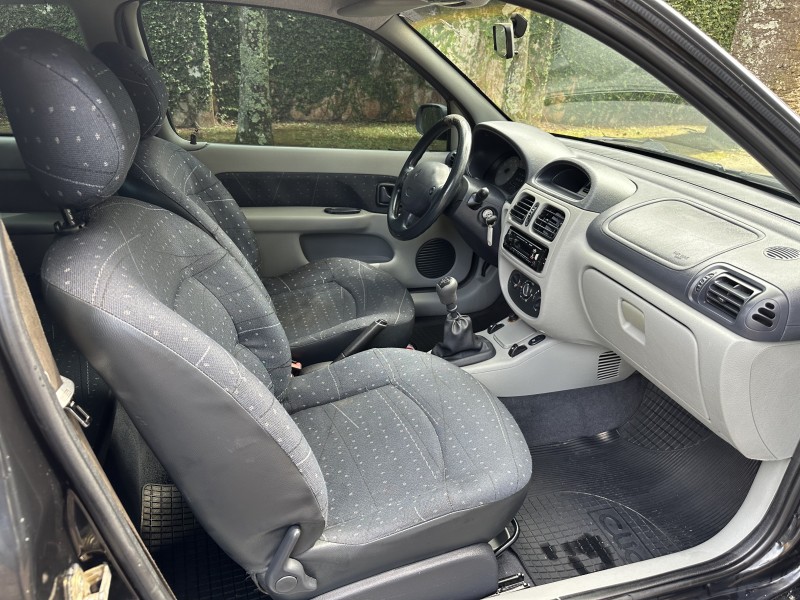 CLIO 1.0 EXPRESSION 16V GASOLINA 2P MANUAL - 2006 - CAXIAS DO SUL