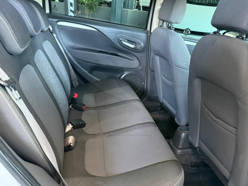 PUNTO 1.6 ESSENCE 16V FLEX 4P MANUAL - 2016 - CAMPO BOM