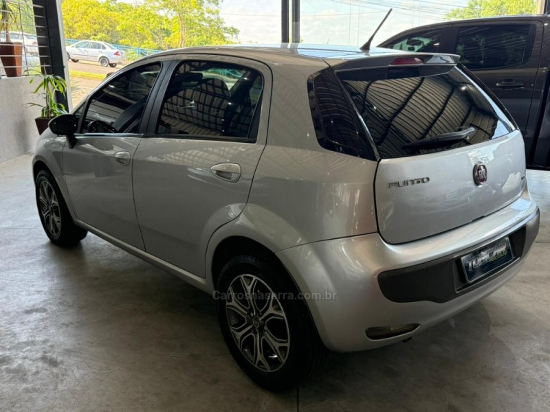 PUNTO 1.6 ESSENCE 16V FLEX 4P MANUAL - 2016 - CAMPO BOM