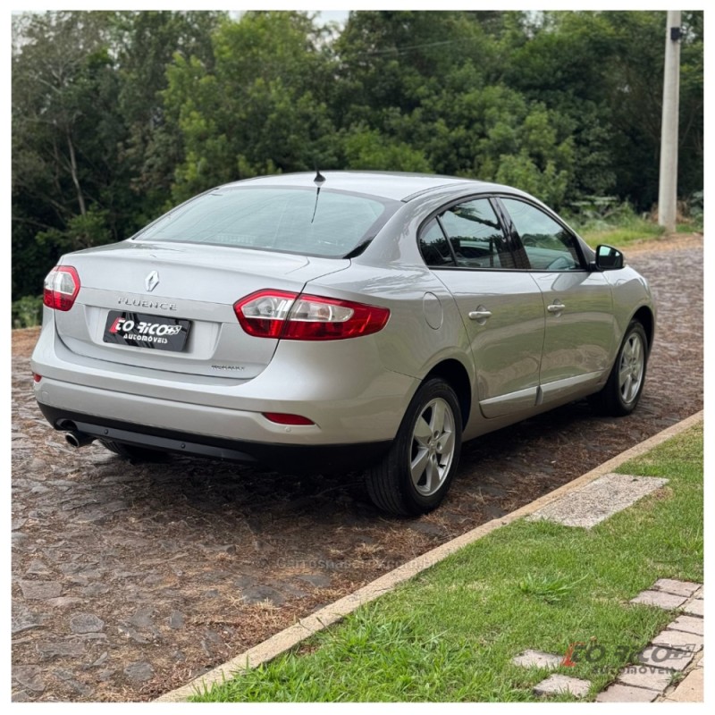FLUENCE 2.0 DYNAMIQUE 16V FLEX 4P AUTOMÁTICO - 2014 - CAMPO BOM