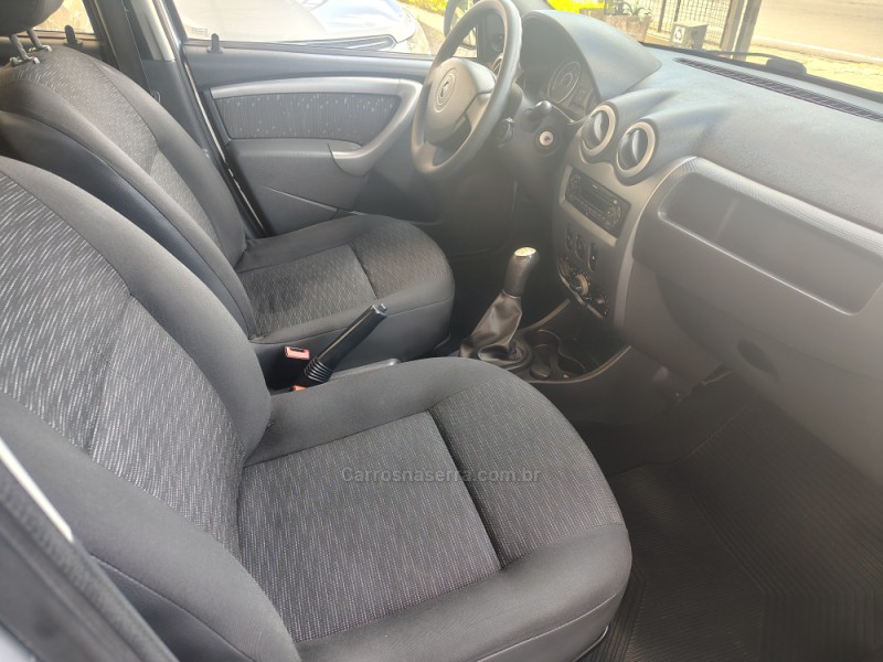 LOGAN 1.0 EXPRESSION 16V FLEX 4P MANUAL - 2011 - CAXIAS DO SUL