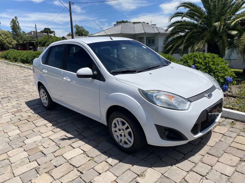 FIESTA 1.6 ROCAM SEDAN 8V FLEX 4P MANUAL - 2013 - CARLOS BARBOSA