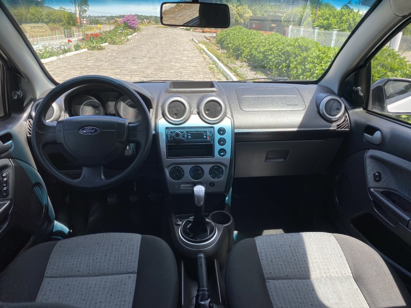 FIESTA 1.6 ROCAM SEDAN 8V FLEX 4P MANUAL - 2013 - CARLOS BARBOSA