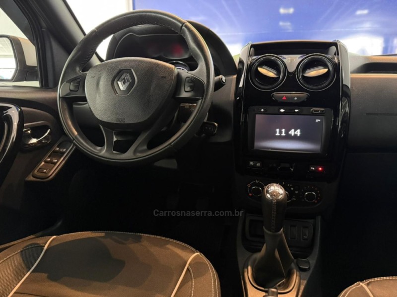 DUSTER OROCH 1.6 16V FLEX DYNAMIQUE 4P MANUAL - 2016 - SãO LEOPOLDO