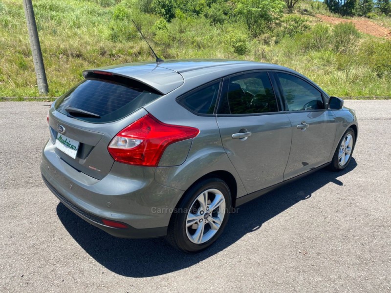 FOCUS 1.6 SE HATCH 16V FLEX 4P AUTOMÁTICO - 2014 - FLORES DA CUNHA