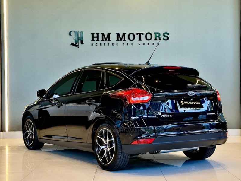 FOCUS 2.0 TITANIUM PLUS 16V FLEX 4P AUTOMÁTICO - 2018 - CAXIAS DO SUL