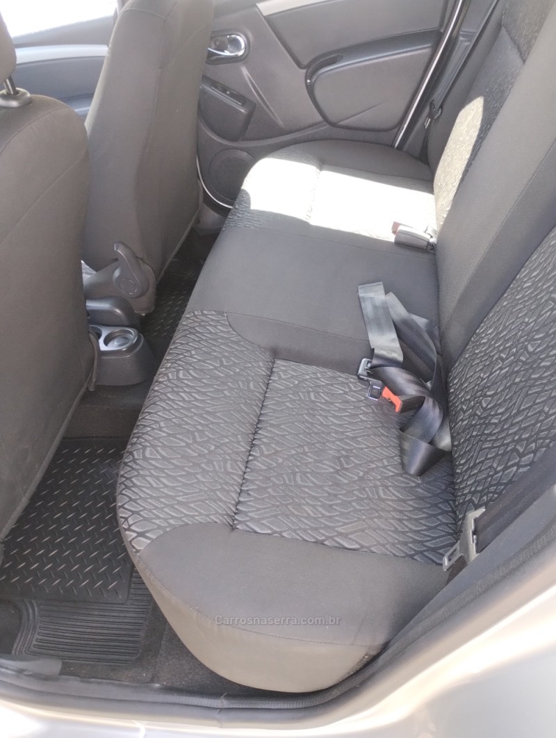 DUSTER 1.6 EXPRESSION 4X2 16V FLEX 4P AUTOMÁTICO - 2018 - CAXIAS DO SUL