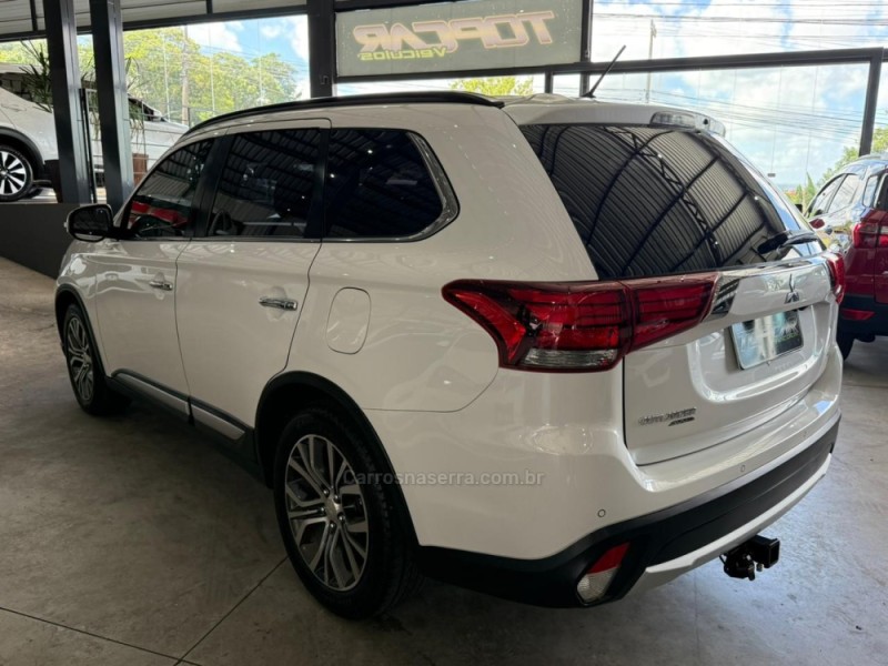 OUTLANDER 2.2 4X4 16V DIESEL 4P AUTOMÁTICO - 2016 - CAMPO BOM