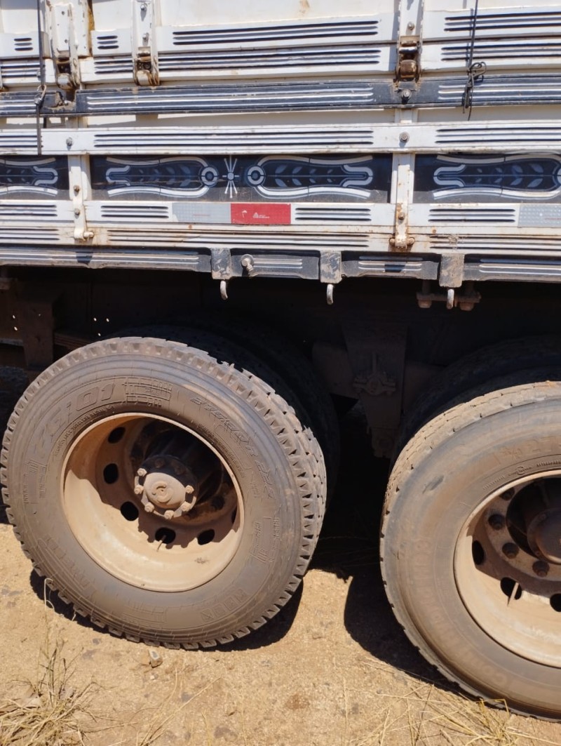 16-300 T 3 EIXOS - 1999 - CAXIAS DO SUL