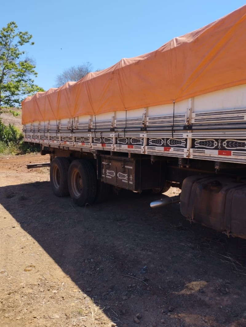 16-300 T 3 EIXOS - 1999 - CAXIAS DO SUL