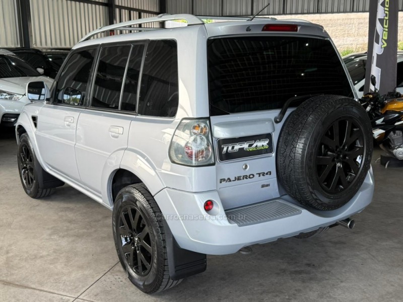 PAJERO TR4 2.0 4X2 16V GASOLINA 4P AUTOMÁTICO - 2012 - CAMPO BOM