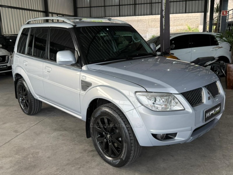 PAJERO TR4 2.0 4X2 16V GASOLINA 4P AUTOMÁTICO - 2012 - CAMPO BOM