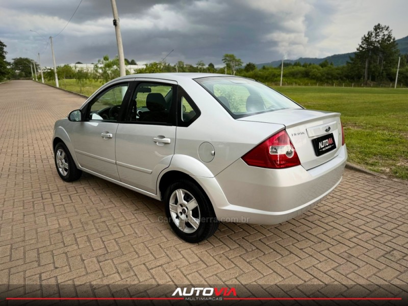 FIESTA 1.0 ROCAM SEDAN 8V FLEX 4P MANUAL - 2008 - SAPIRANGA