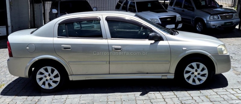 ASTRA 2.0 MPFI CD SEDAN 8V GASOLINA 4P MANUAL - 2004 - CAXIAS DO SUL