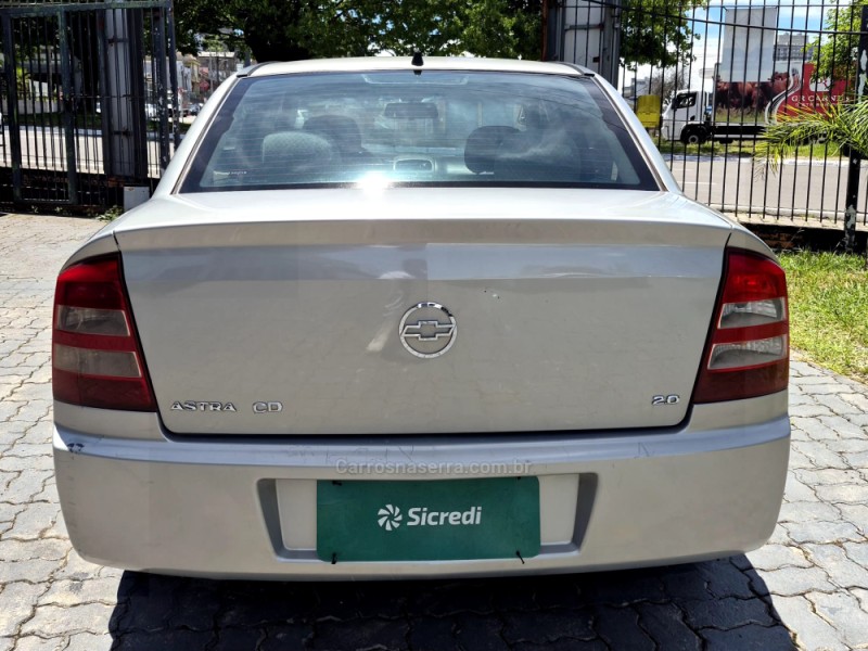 ASTRA 2.0 MPFI CD SEDAN 8V GASOLINA 4P MANUAL - 2004 - CAXIAS DO SUL