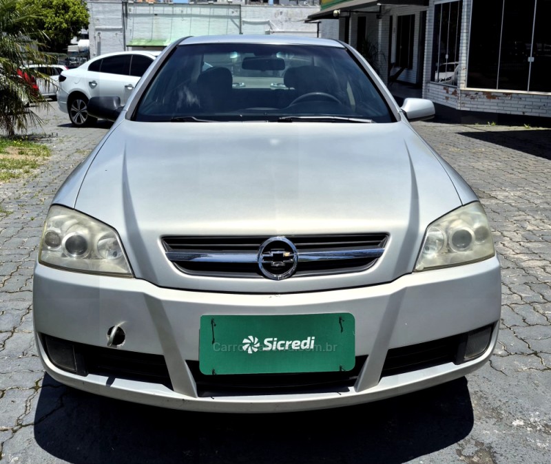 ASTRA 2.0 MPFI CD SEDAN 8V GASOLINA 4P MANUAL - 2004 - CAXIAS DO SUL