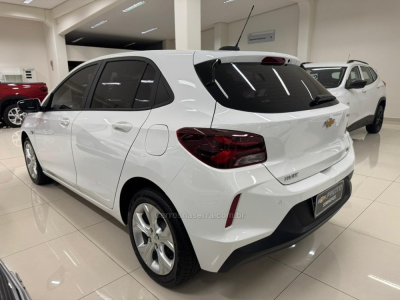 ONIX 1.0 LTZ 12V TURBO FLEX 4P AUTOMÁTICO - 2024 - VERANóPOLIS
