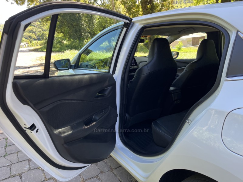 ONIX 1.0 PREMIER II 12V TURBO FLEX 4P AUTOMÁTICO - 2021 - NOVA BASSANO