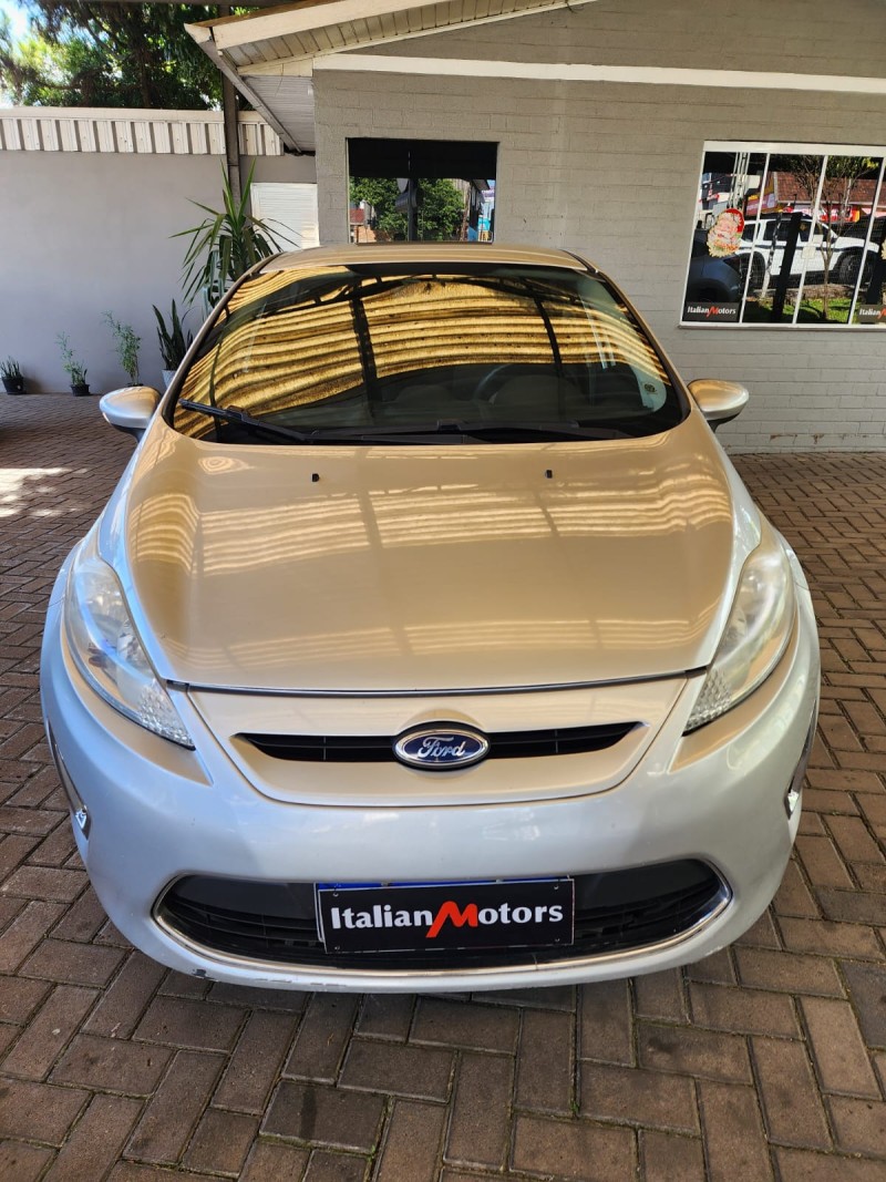 FIESTA 1.6 SE HATCH PLUS 16V FLEX 4P MANUAL - 2012 - CAXIAS DO SUL