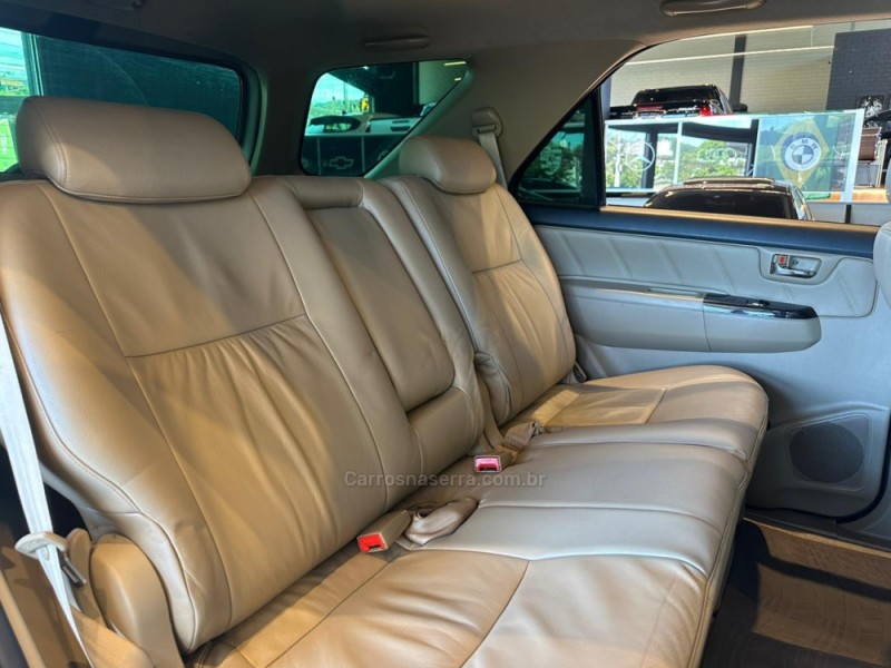 HILUX SW4 3.0 SRV 4X4 16V TURBO INTERCOOLER DIESEL 4P AUTOMÁTICO - 2015 - CAXIAS DO SUL